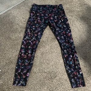 Lululemon size 8 leggings